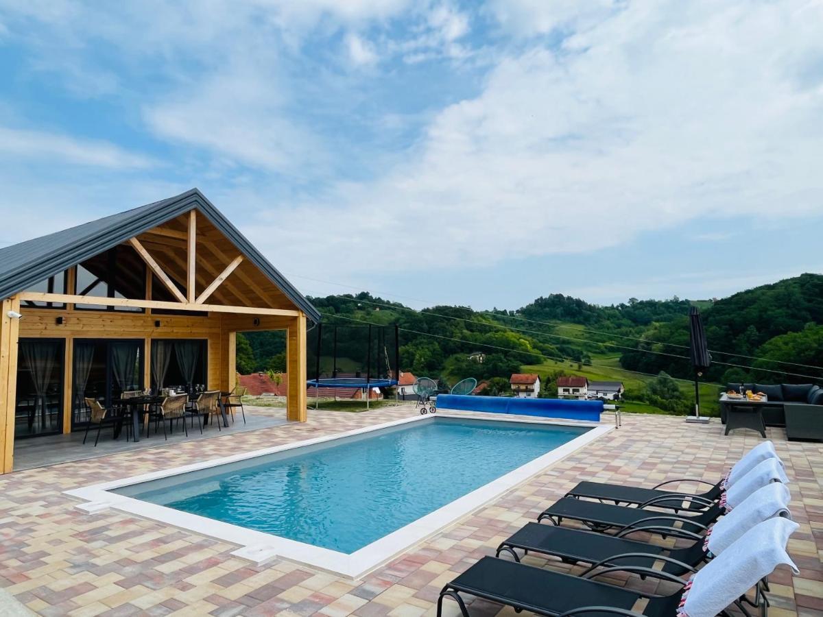 Holiday House Adamo Selno Kültér fotó