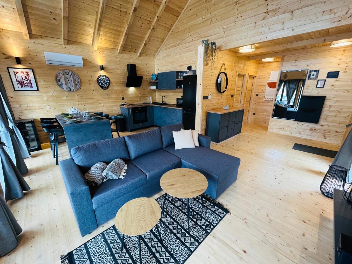Holiday House Adamo Selno Kültér fotó