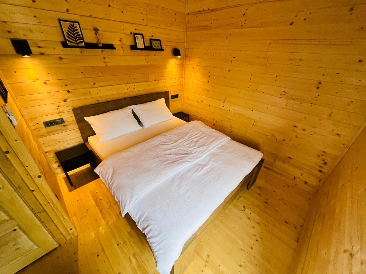 Holiday House Adamo Selno Kültér fotó
